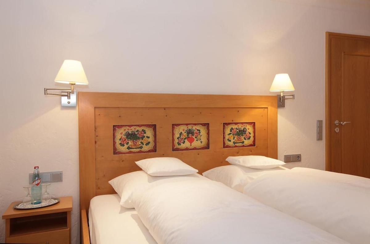Schwarzwald Lodge Inselklause Schönwalde Buitenkant foto